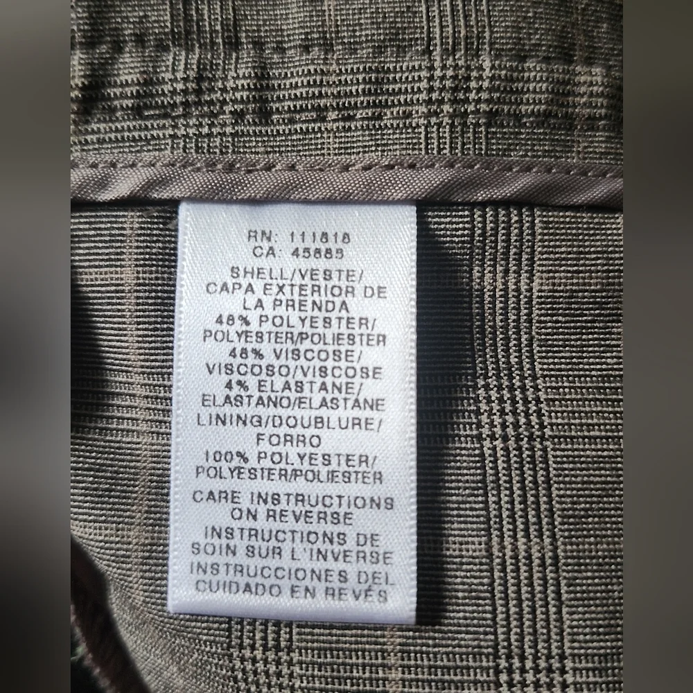 Michael Kors Shorts - Picture 7 of 7